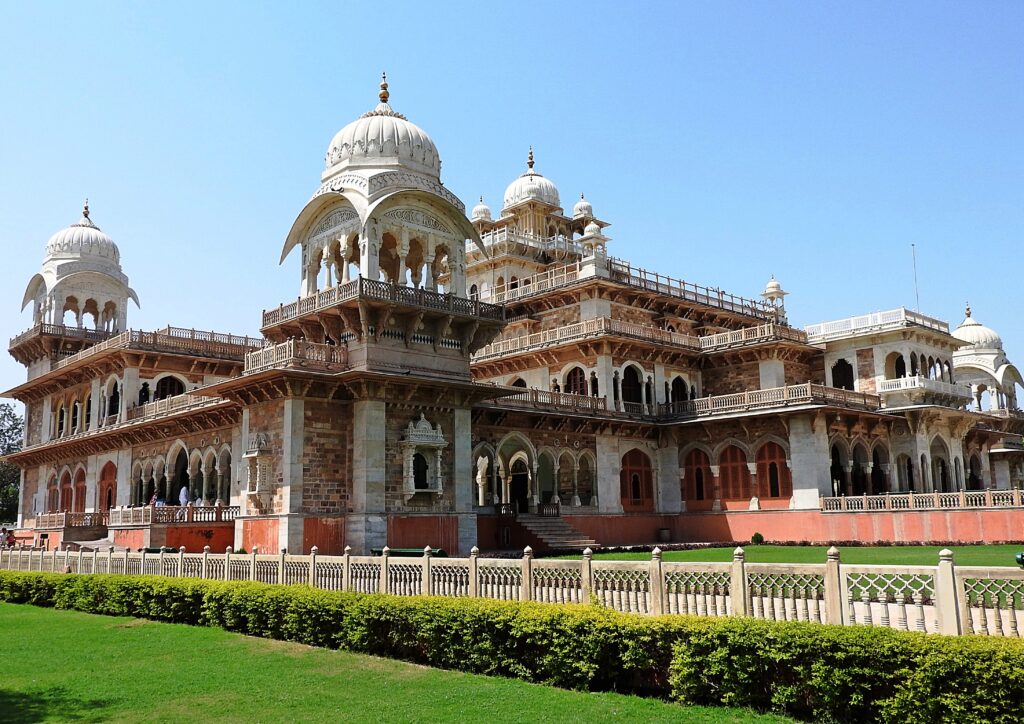 Albert Hall Museum Jaipur glowing at night, showcasing Indo-Saracenic architecture, royal artifacts, and rich heritage of the Pink City.