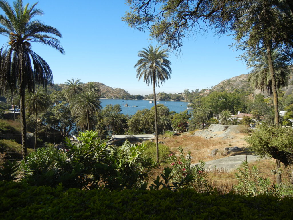 Mount Abu hill station with serene lakes, lush Aravalli hills, ancient temples, and peaceful scenic views for travelers.”